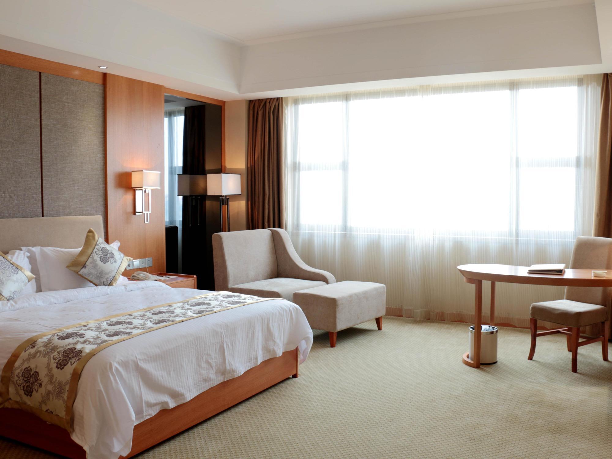 The Grand Plaza Hotel Ji'an  Exterior foto